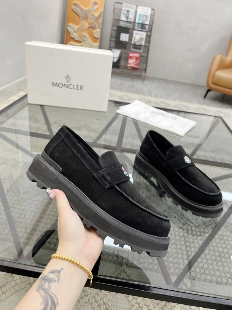 HighQuality Mxnclxr Sneakers 197441