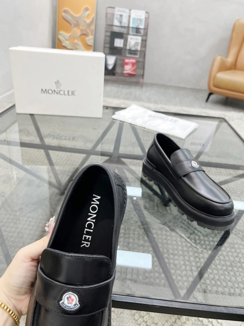 Bold Mxnclxr Sneakers 197461