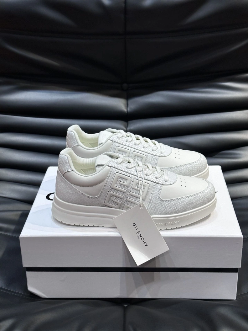 Gxvxnchy Sneakers Affordable 152643