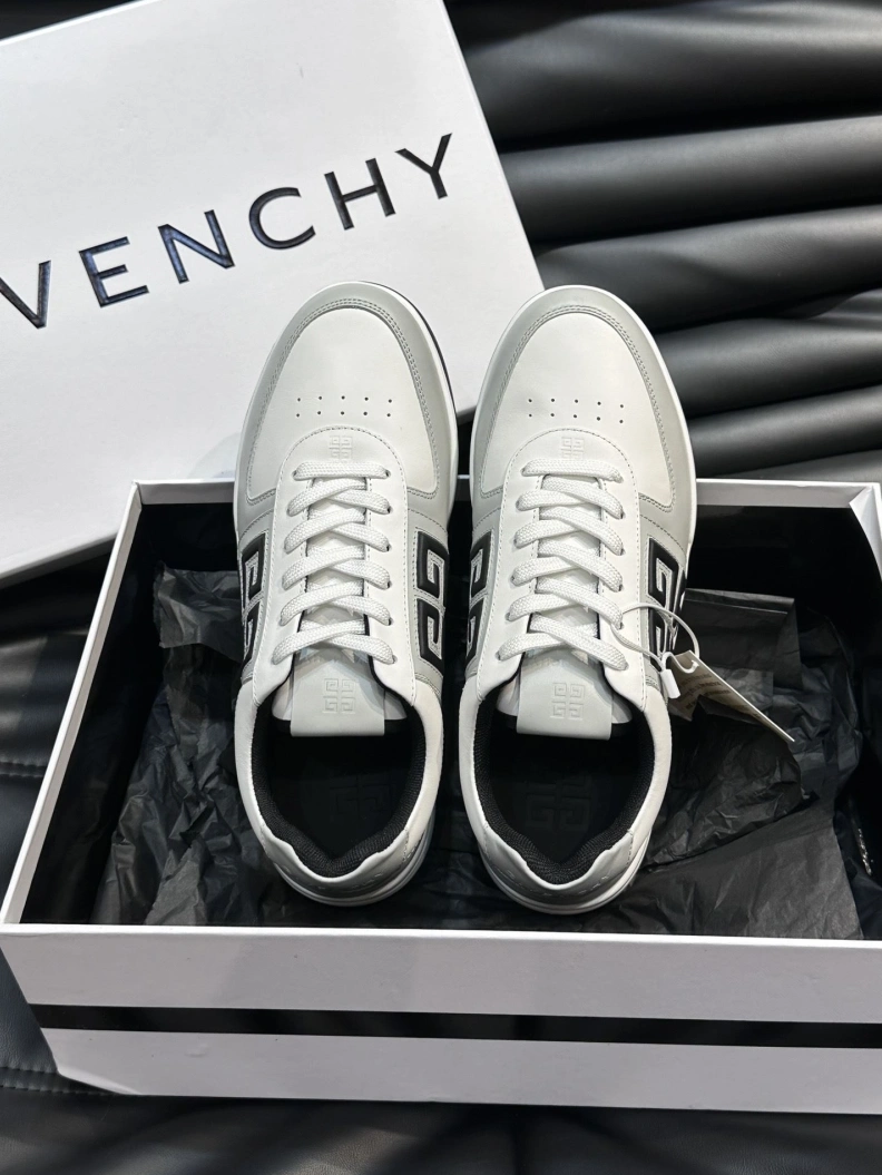 Gxvxnchy Sneakers Durable 152642