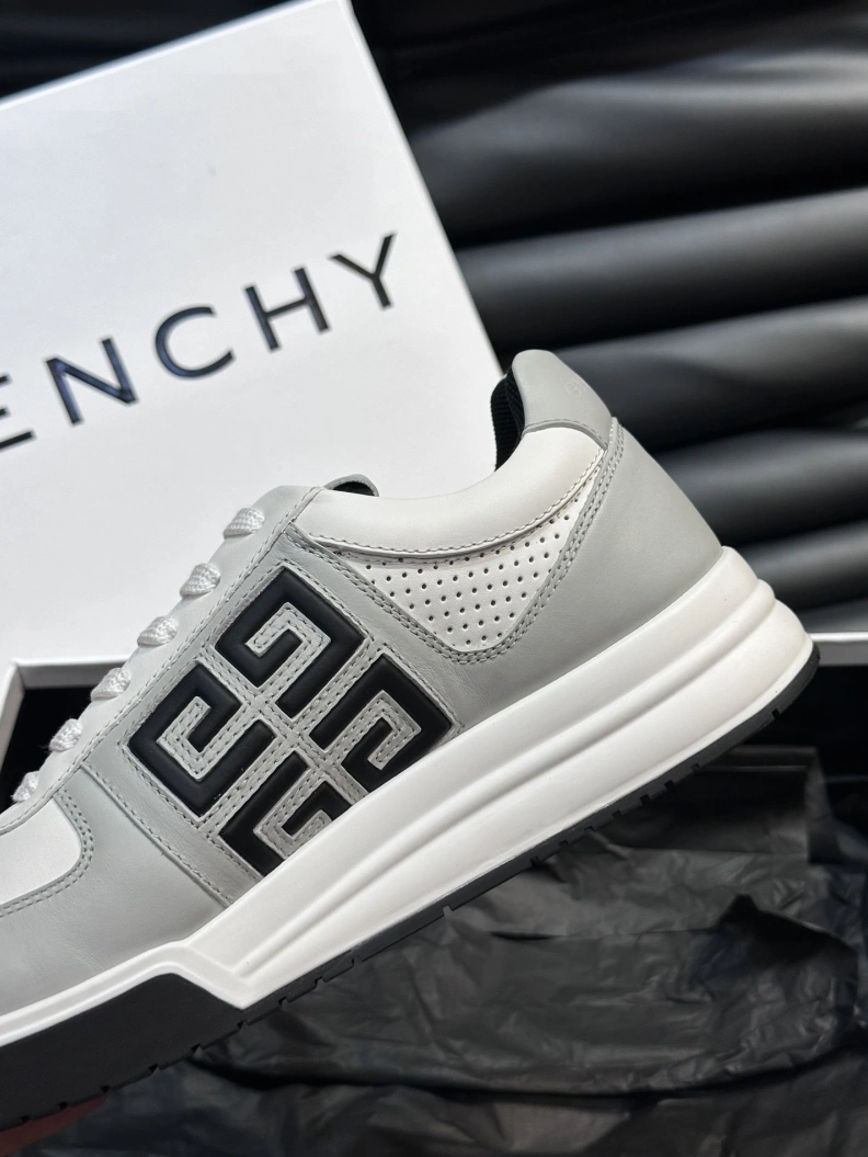 Gxvxnchy Sneakers Durable 152642