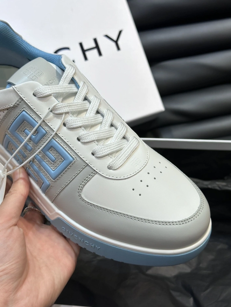 Gxvxnchy Sneakers Flexible 152668