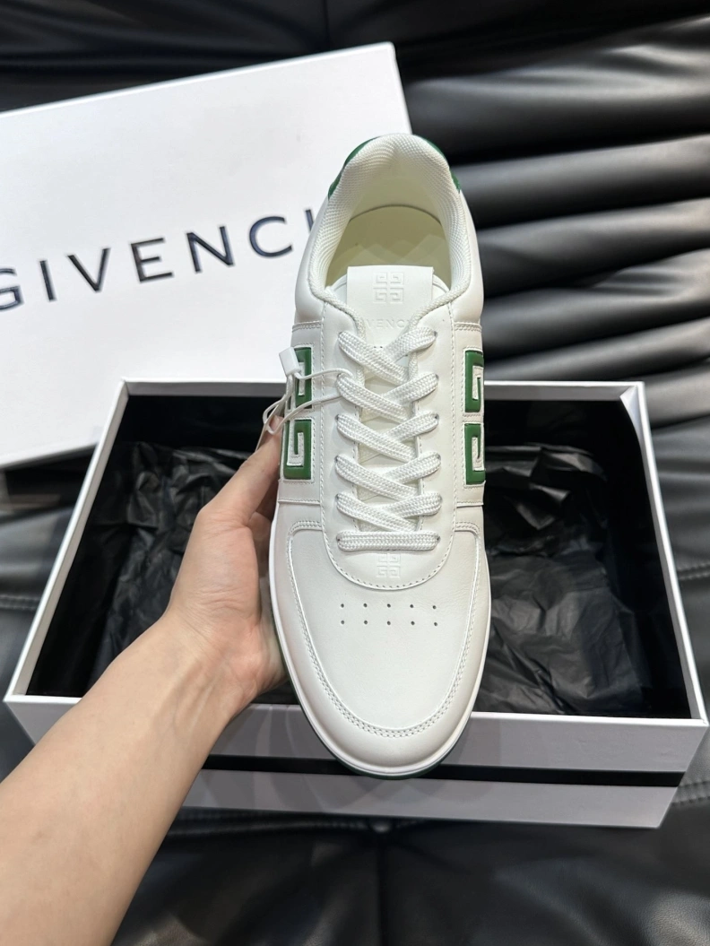 Gxvxnchy Sneakers Compact 152654