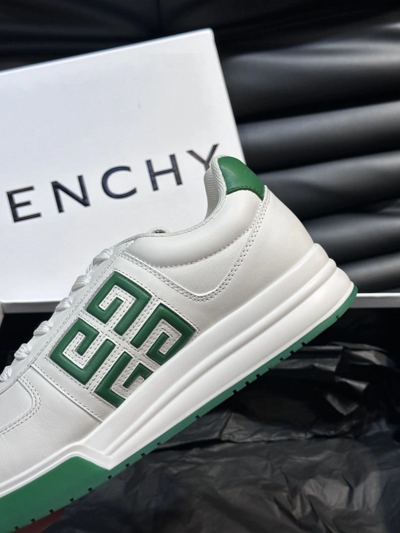 Gxvxnchy Sneakers Compact 152654