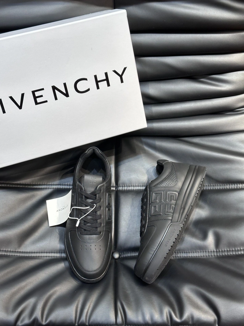 Gxvxnchy Sneakers Vibrant 152665