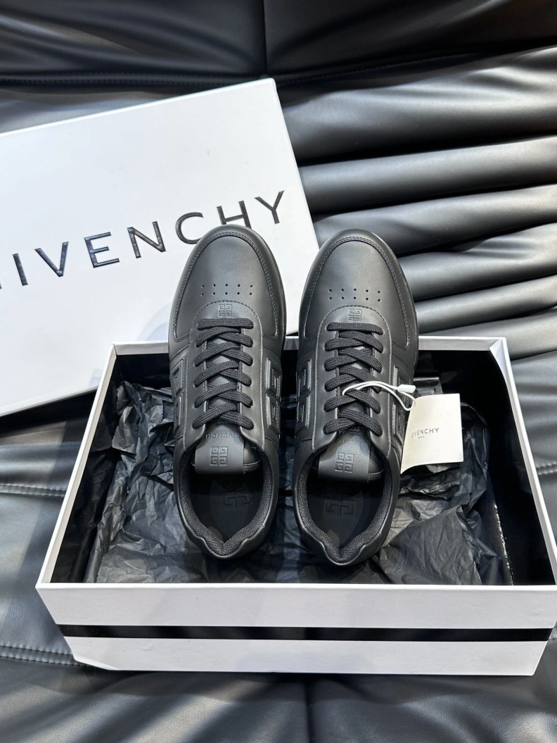 Gxvxnchy Sneakers Vibrant 152665