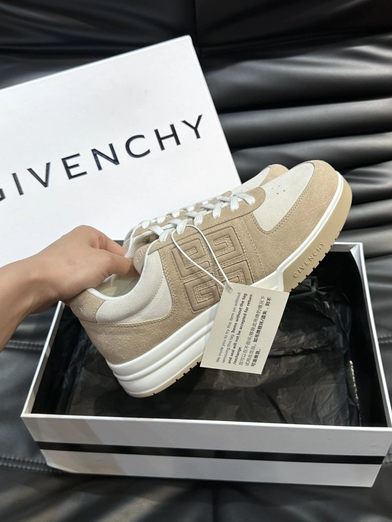 Gxvxnchy Sneakers GoAnywhere 152637