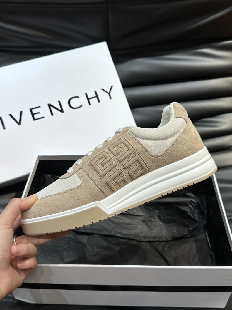 Gxvxnchy Sneakers GoAnywhere 152637