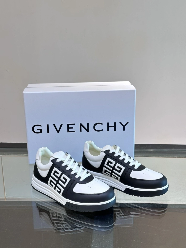 Gxvxnchy Sneakers TopPick 152641