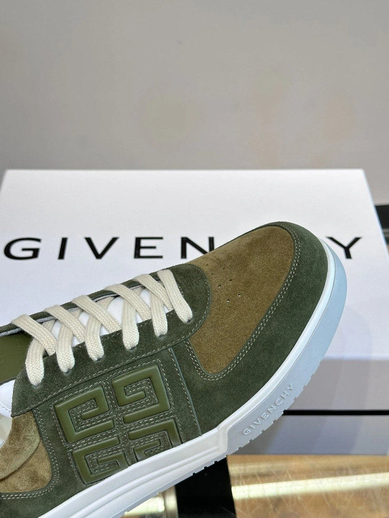 Gxvxnchy Sneakers ModernLook 152659