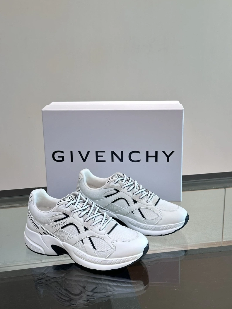 Unique Gxvxnchy Sneakers 152640