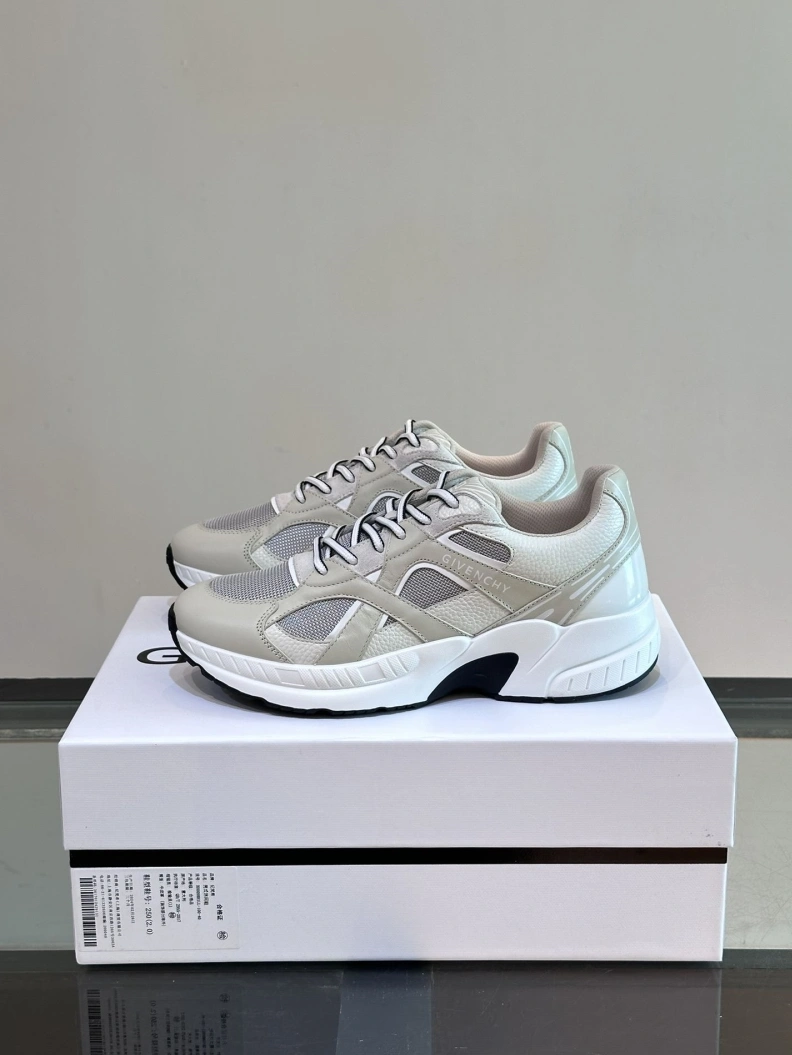 Gxvxnchy Sneakers UrbanStyle 152663