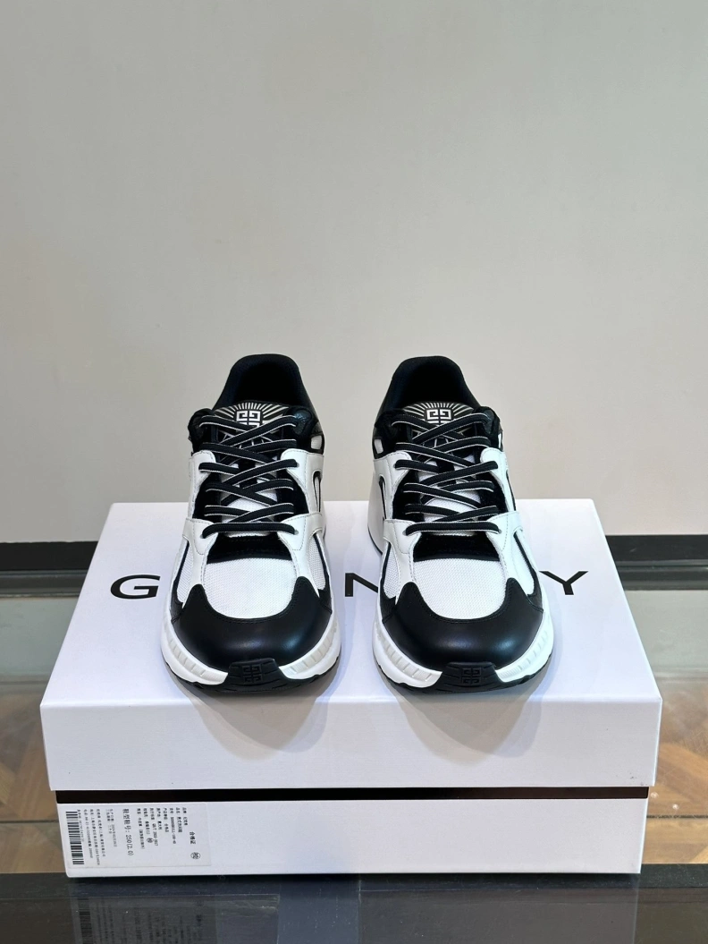 Gxvxnchy Sneakers GoodFit 152634