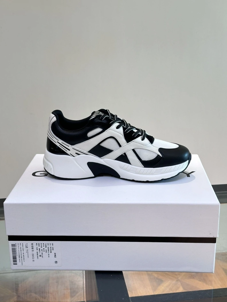 Gxvxnchy Sneakers GoodFit 152634