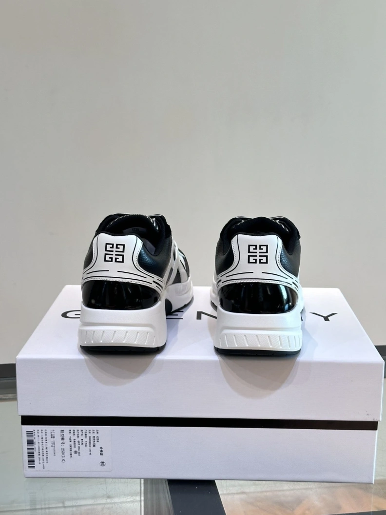 Gxvxnchy Sneakers GoodFit 152634