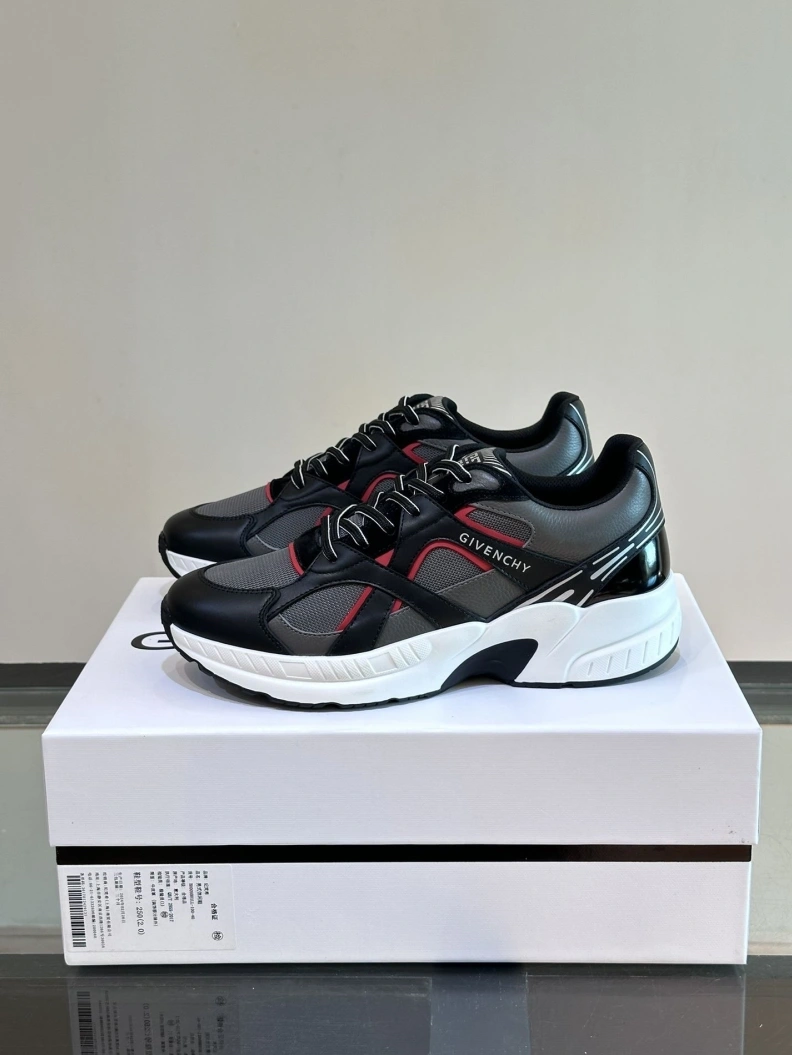 NewStyle Gxvxnchy Sneakers 152633