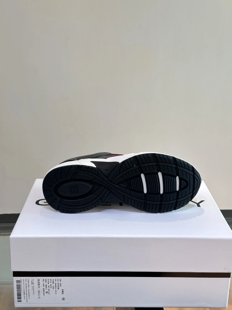 NewStyle Gxvxnchy Sneakers 152633