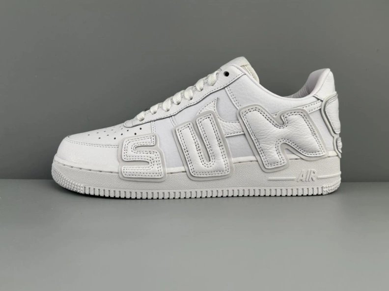 Trendsetting Nxkx Sneakers 198866