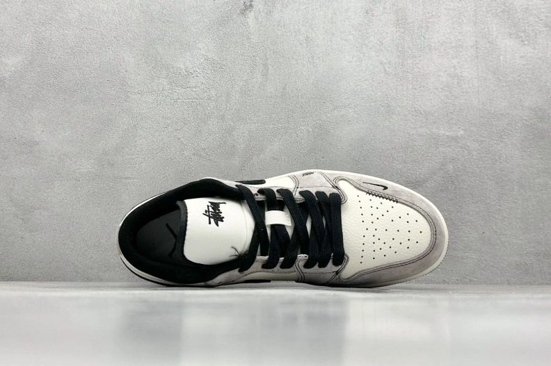 Stylish Othxr Sneakers 211371