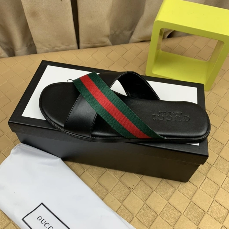 Resilient Gxccx Slippers 156391