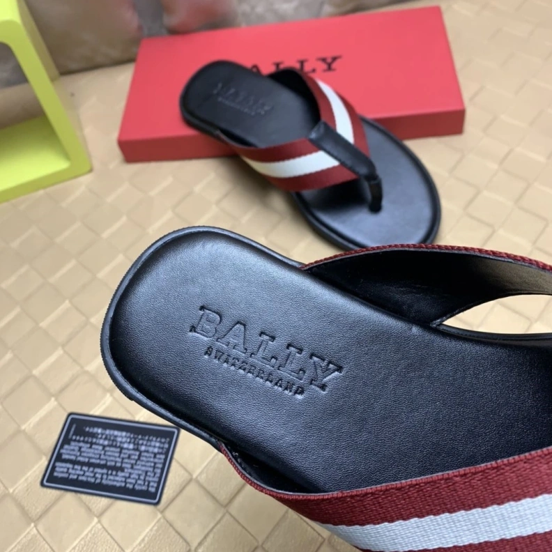 Unique Othxr Slippers 211875