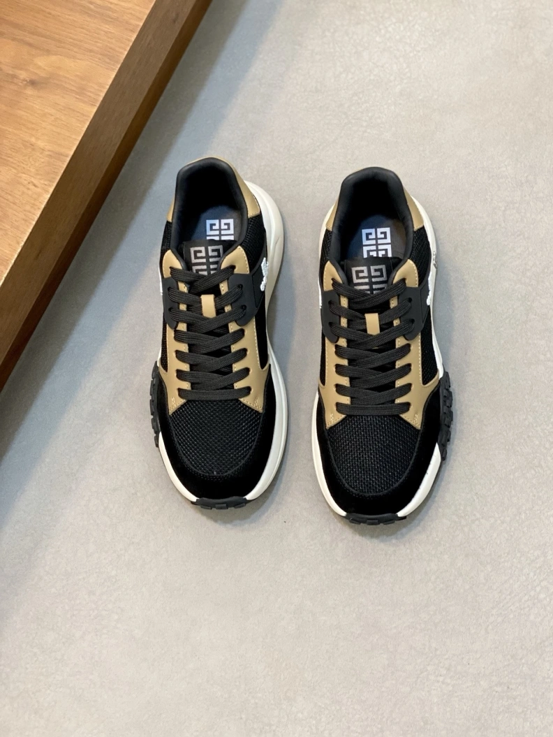Gxvxnchy Sneakers Flexible 152625