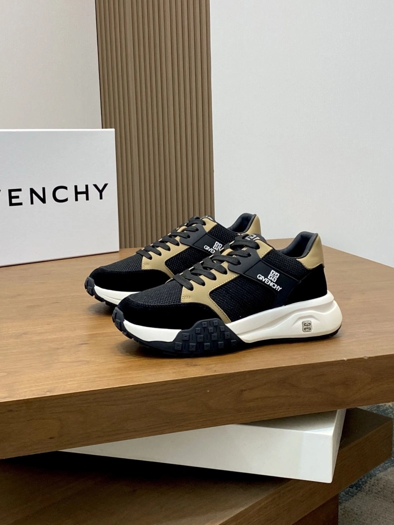 Gxvxnchy Sneakers Flexible 152625