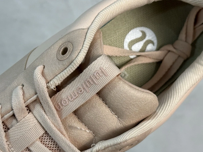 Gxvxnchy Sneakers Stylish 152623