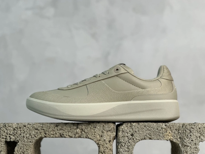 Gxvxnchy Sneakers Modern 152618