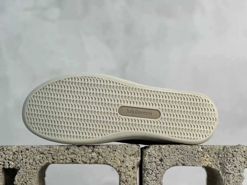 Gxvxnchy Sneakers Modern 152618