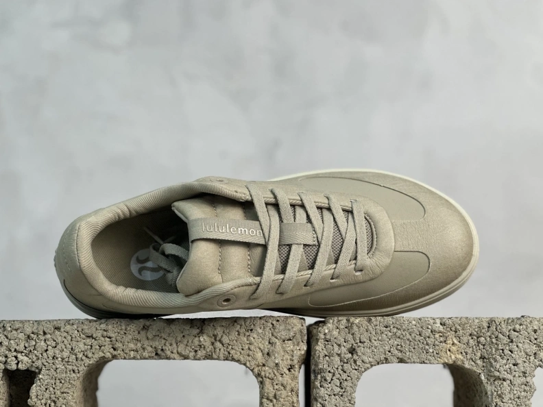 Gxvxnchy Sneakers Modern 152618