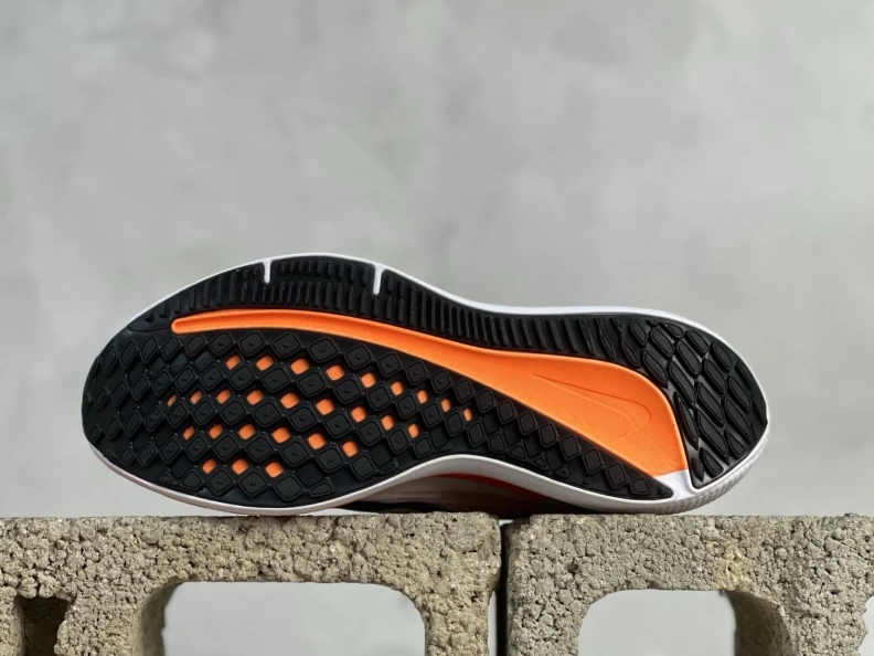 Sleek Nxkx Sneakers 198832