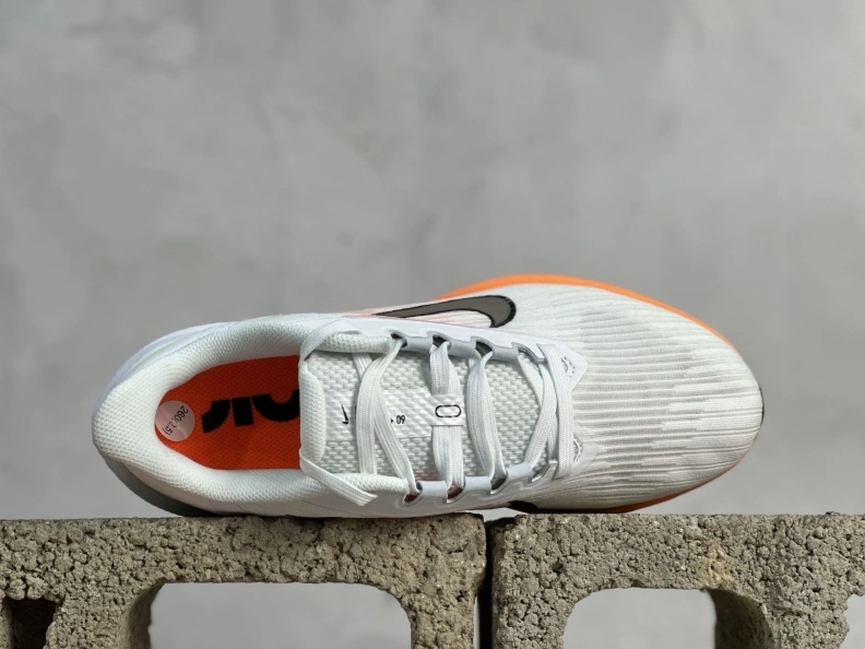 Sleek Nxkx Sneakers 198832