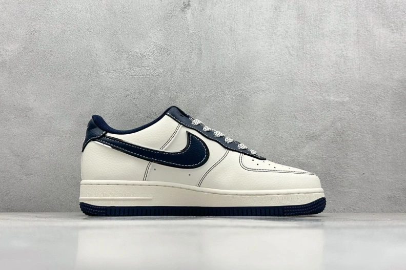 Trendsetting Nxkx Sneakers 198840