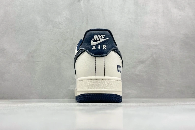 Trendsetting Nxkx Sneakers 198840