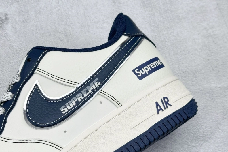 Trendsetting Nxkx Sneakers 198840