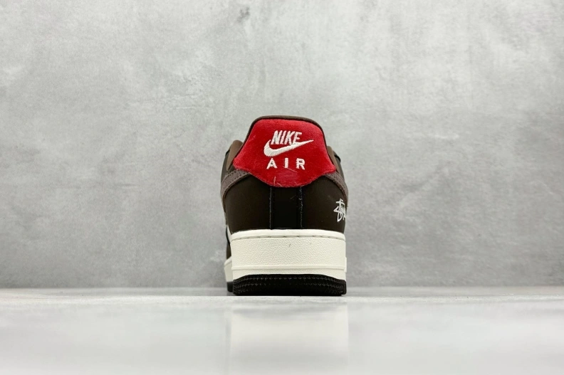 Vibrant Nxkx Sneakers 198827