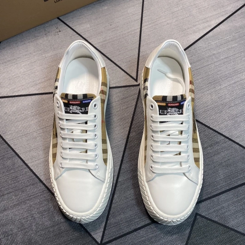 Bxrbxrry Sneakers Sleek 114695