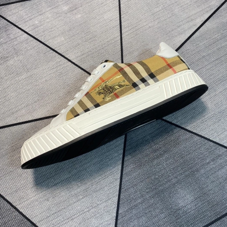 Bxrbxrry Sneakers Sleek 114695