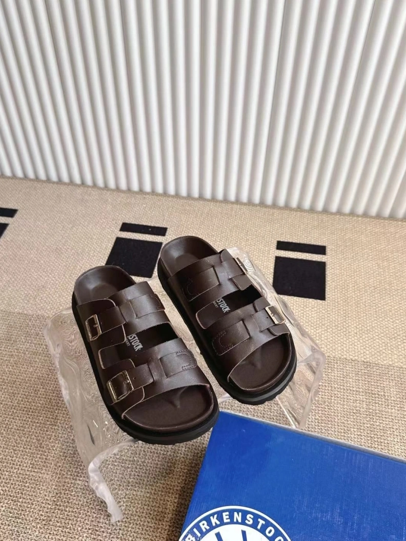 Durable Othxr Slippers 211869