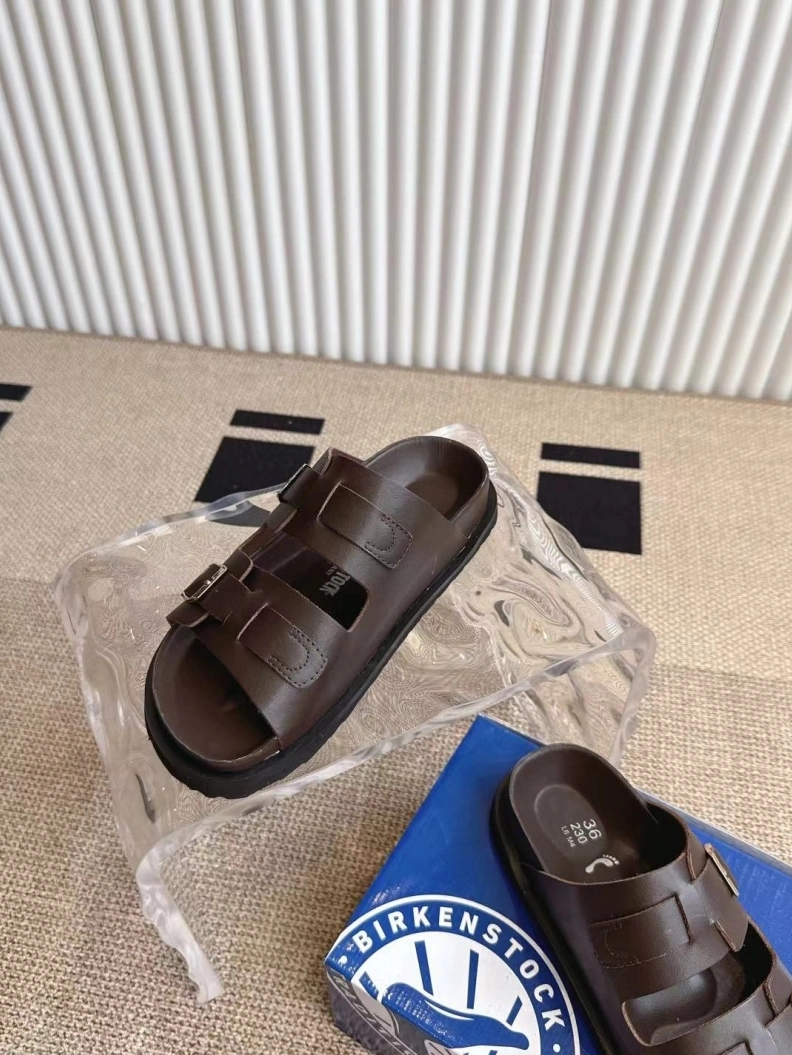 Durable Othxr Slippers 211869