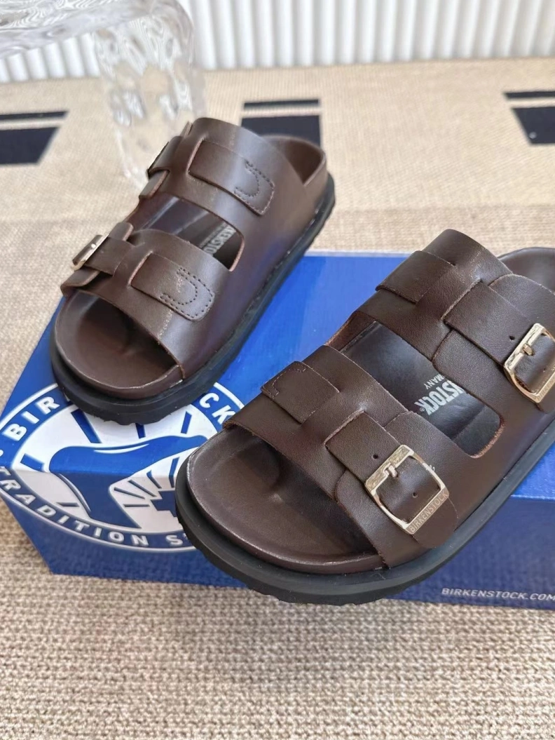 Durable Othxr Slippers 211869