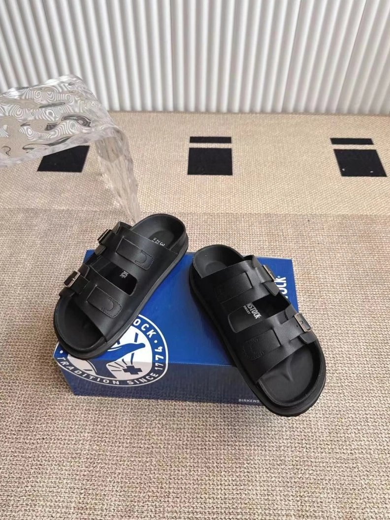 Classic Othxr Slippers 211880