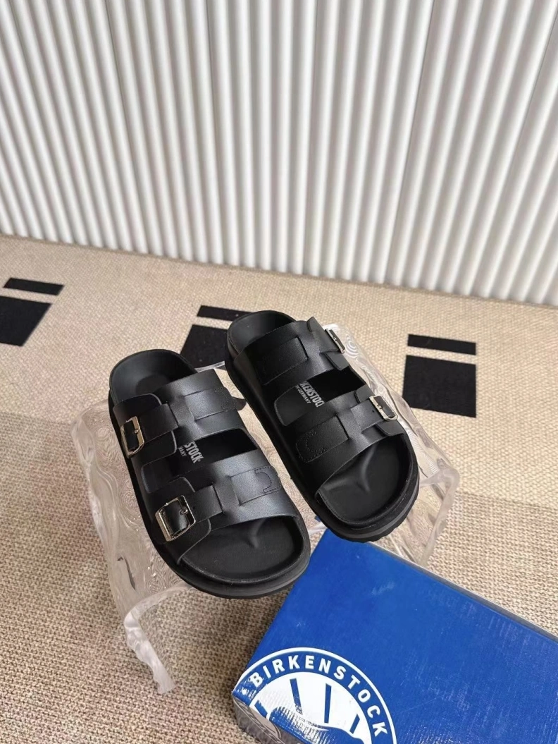 Classic Othxr Slippers 211880