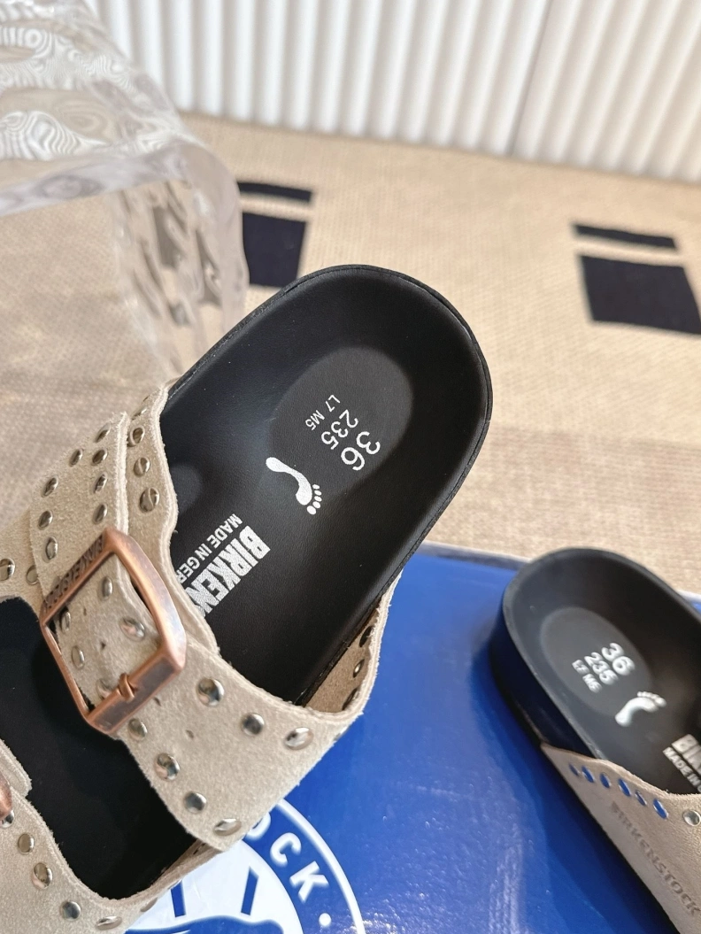 DailyWear Othxr Slippers 211877