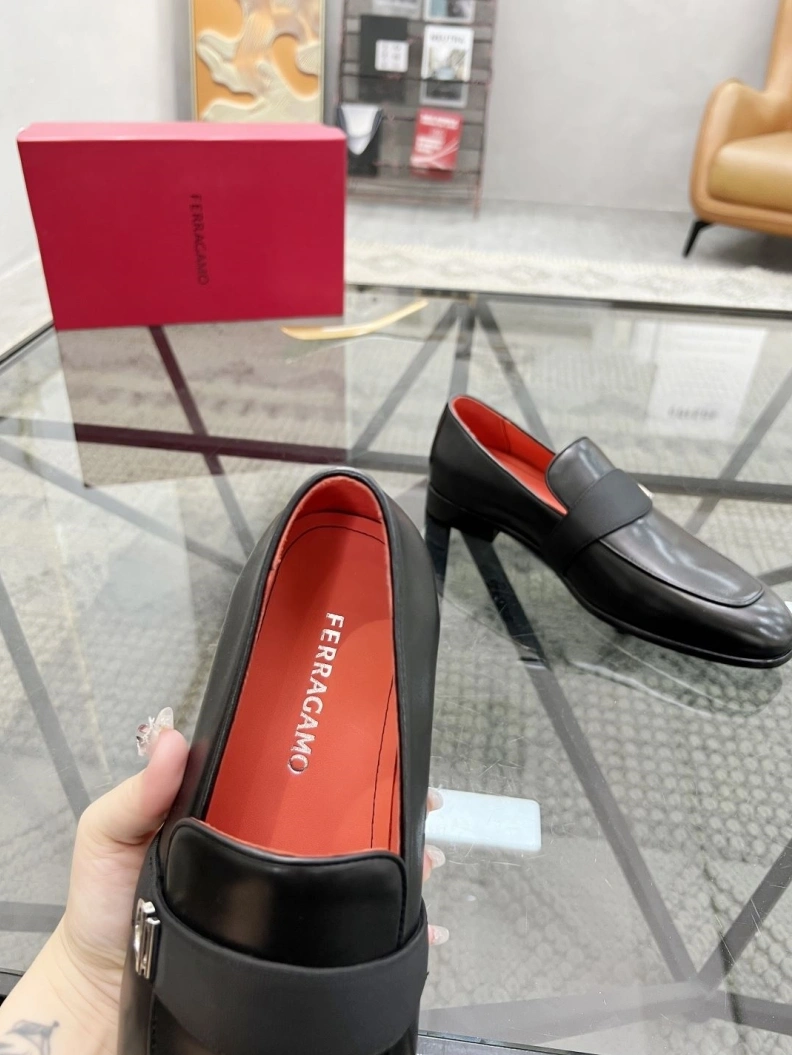 Elegant Othxr Leather Shoes 211961