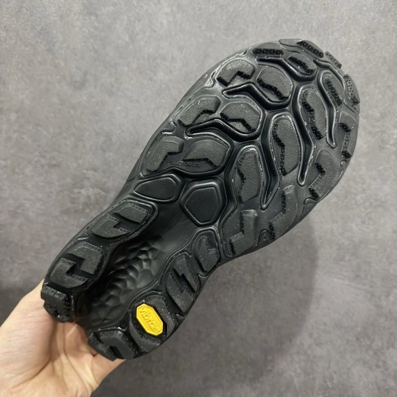 Lightweight Othxr Sneakers 211326