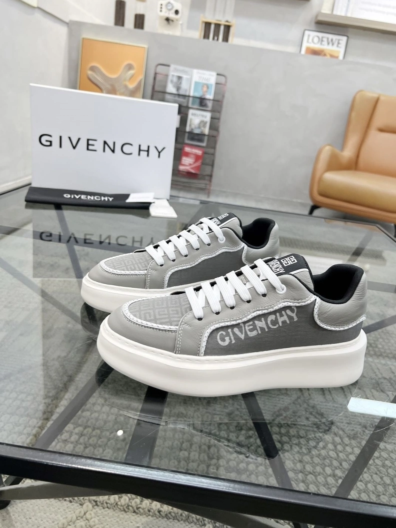TopPick Gxvxnchy Sneakers 152611