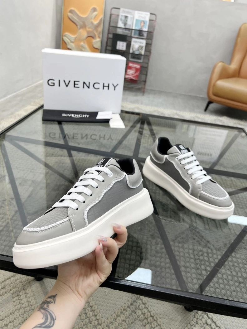 TopPick Gxvxnchy Sneakers 152611