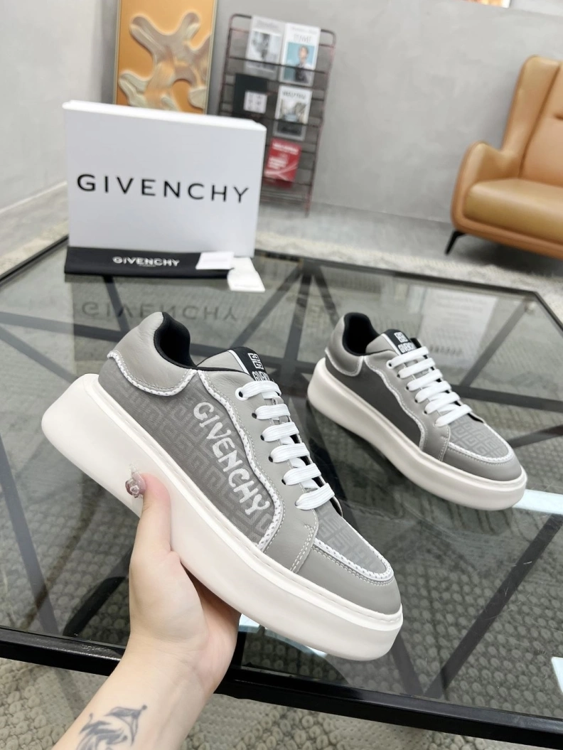 TopPick Gxvxnchy Sneakers 152611